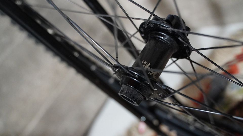 DT Swiss FR570/ Hope Pro4 Laufrad