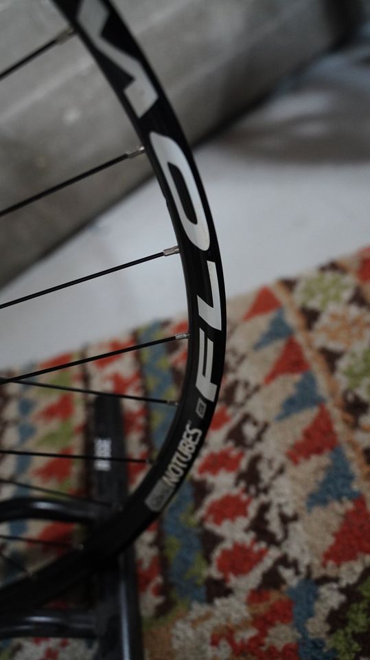 ZTR Flow No Tubes DH VR 27,5" Laufrad