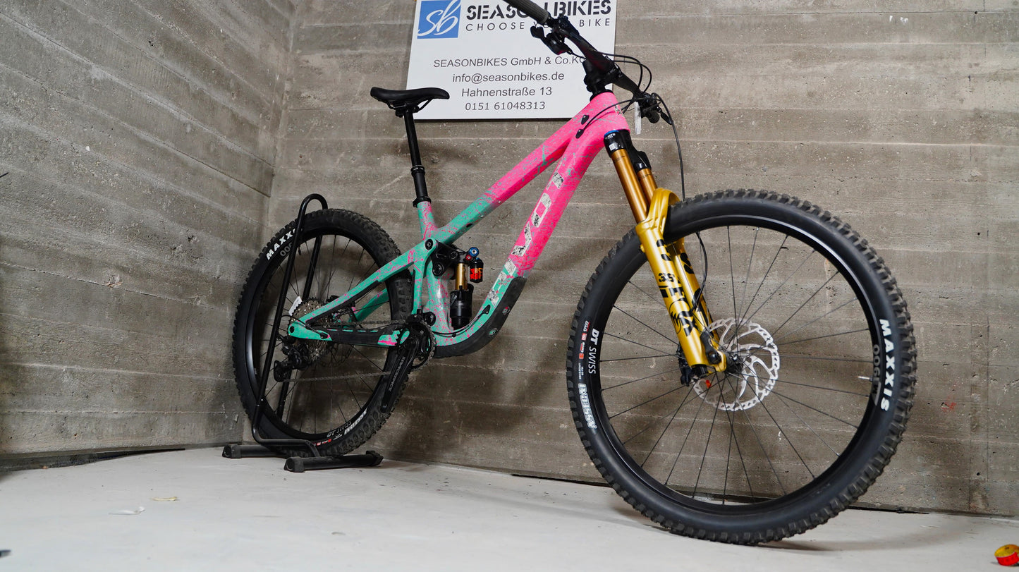 Pivot Firebird XT/ SLX Custom Design
