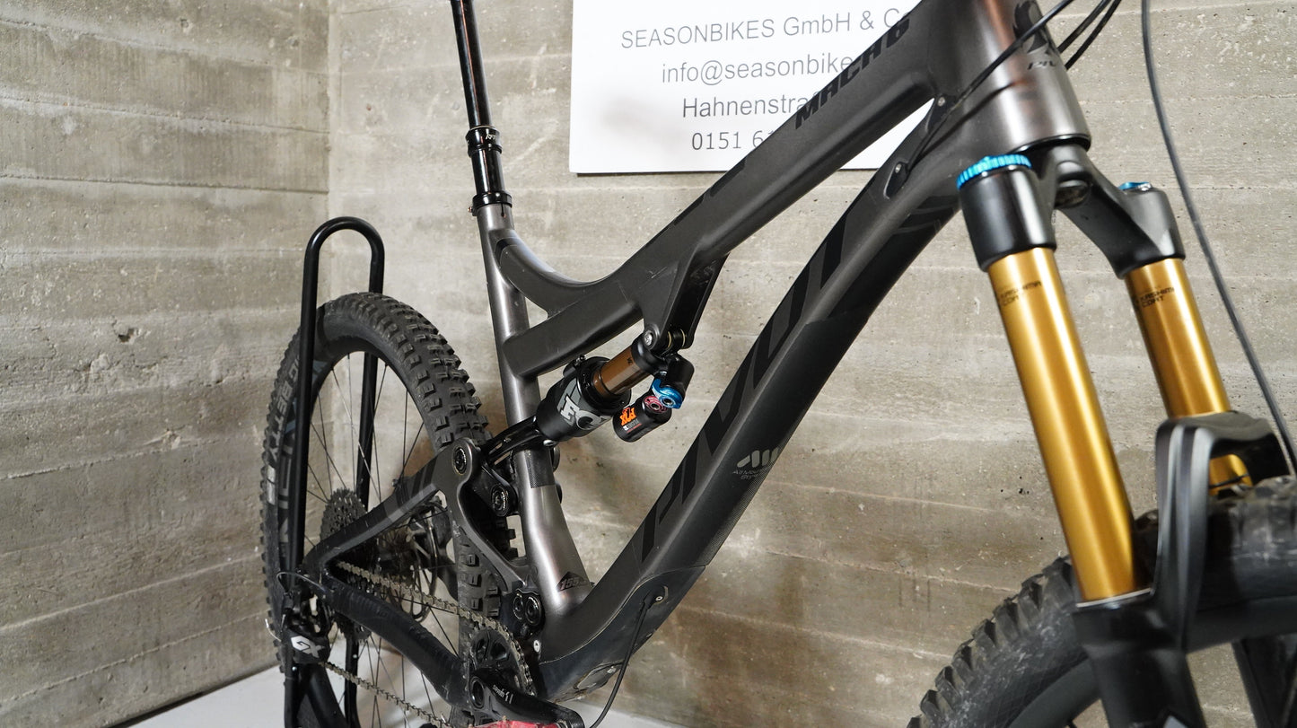 Pivot Mach 6 Carbon
