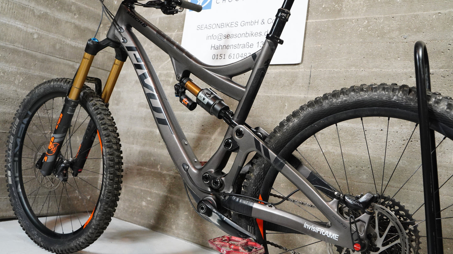 Pivot Mach 6 Carbon
