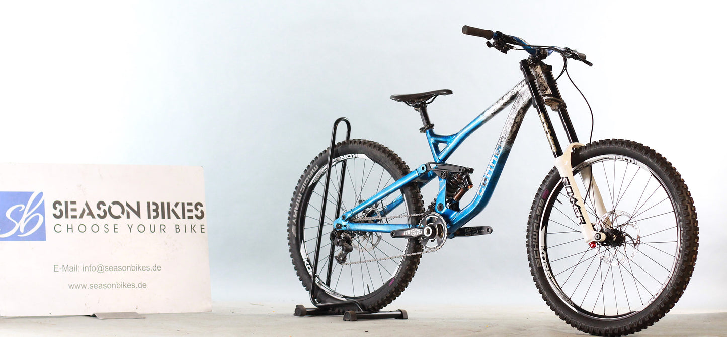 Commencal DH V3 Gr.L Custombike inkl. Versand