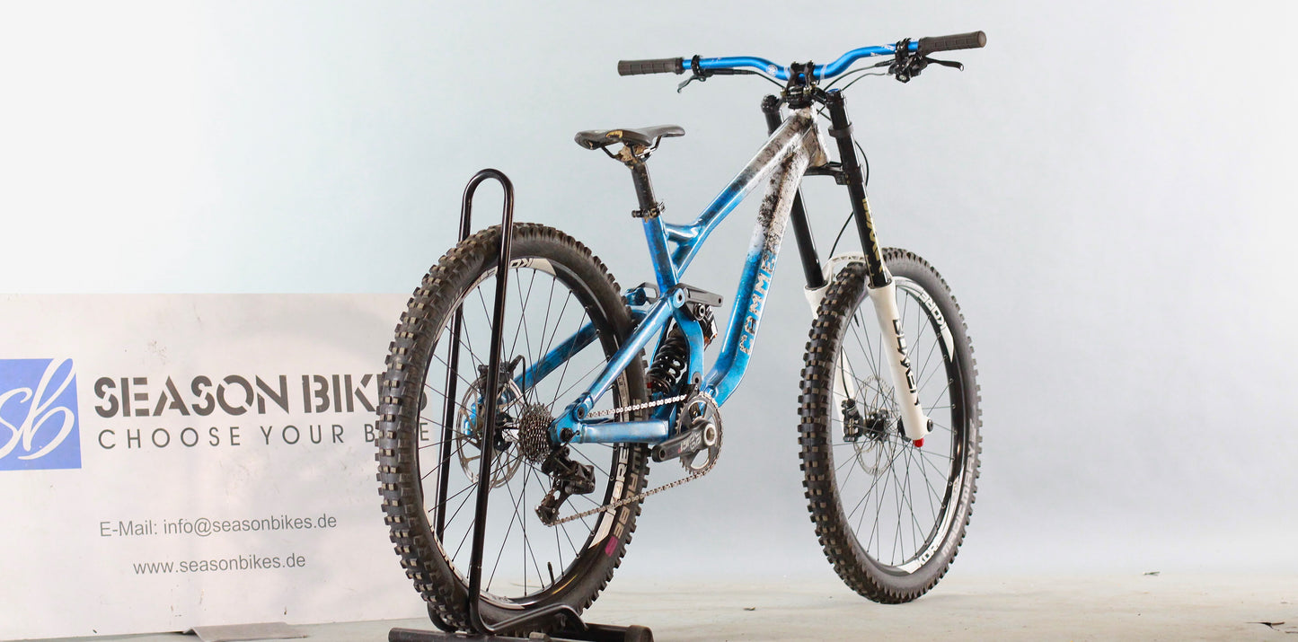 Commencal DH V3 Gr.L Custombike inkl. Versand